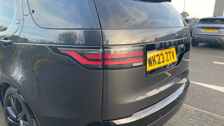 Land Rover Discovery Diesel 3.0 D300 R-Dynamic SE Commercial Auto